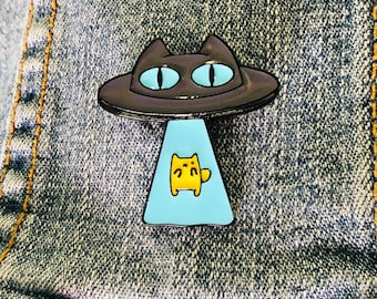 Cat UFO pin