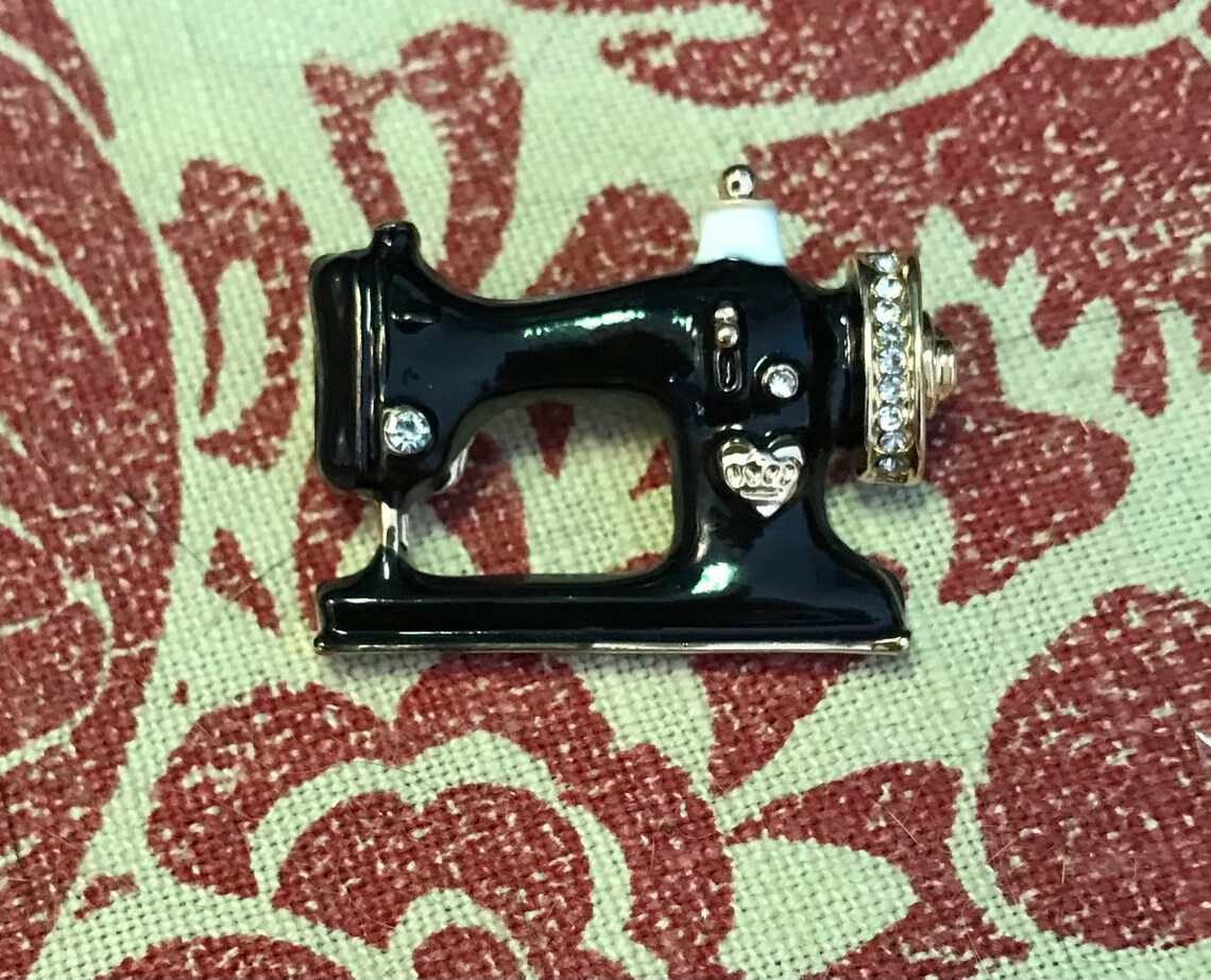 Antique Style Sewing Machine Brooch Etsy