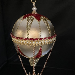 Mongolfiera realizzata a mano in Italia in cartapesta, foglia oro per decorazioni - Home Decor