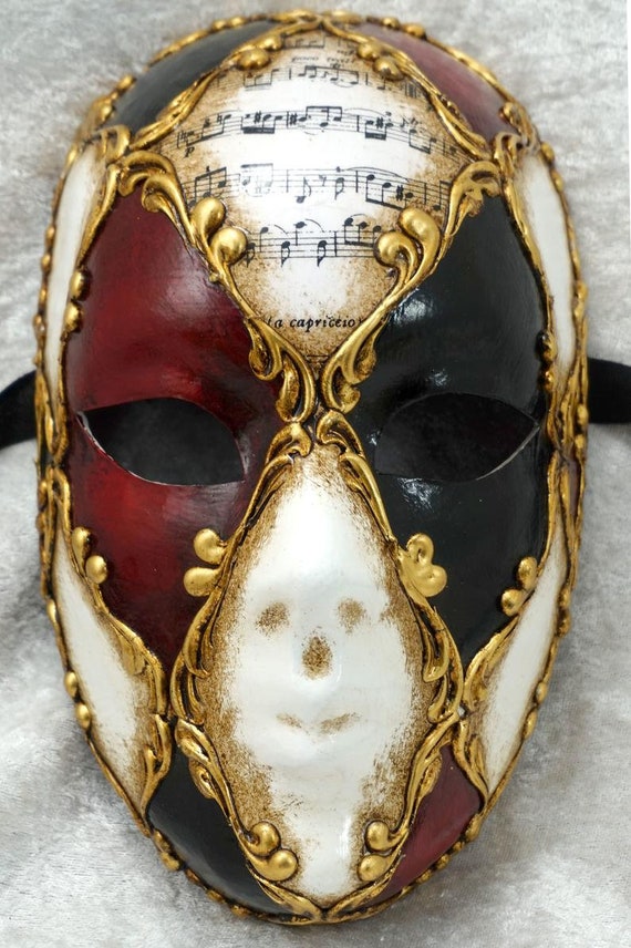 Italian masks deals