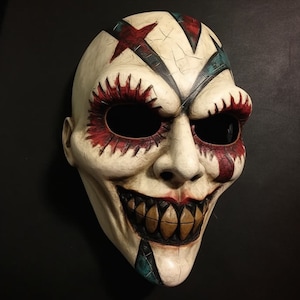 Préparez-vous à être le centre d'attention cet Halloween avec notre masque de clown le plus effrayant, méticuleusement conçu pour provoquer des frissons.