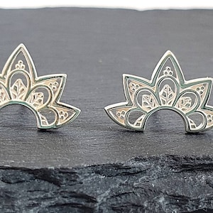 Orringe Silver - Lotus Earrings - Flower Earrings - Mandala Stud Earrings
