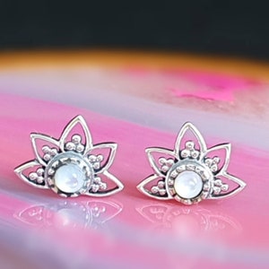 Blumen Ohrringe mit Perlmutt Muschel, Sterling Silber 925 Ohrstecker, Mother of Pearl