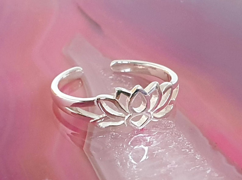 Toe ring silver lotus ring flower ring image 1