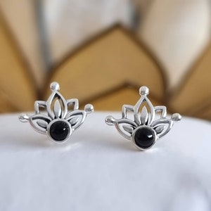 Flower earrings, silver stud earrings with black gemstone, Sterling silver 925