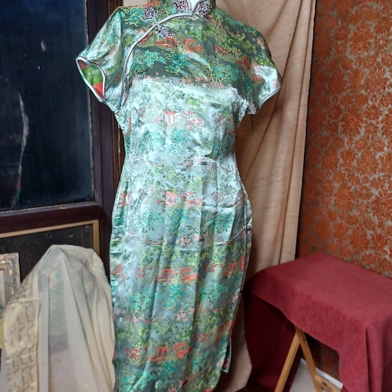 1970s Peony Brand Chinese Robe/Dress - image 1