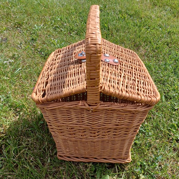 Vintage Large Wicker Picnic Basket Etsy