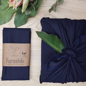 Furoshiki Donkerblauw/mosterd geschenkverpakking van stof made in Germany afbeelding 2