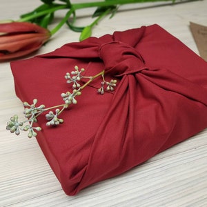 Furoshiki Baumwolle Rot Gold Geschenkverpackung aus Stoff Made in Deutschland Bild 1