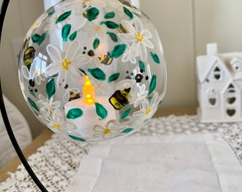 Hand painted hanging glass tea light holder,Daisy and bumble bee tea light holder, candle holder on stand ,perfect gift