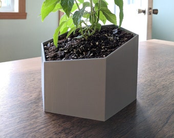 Geometric Poly Planter - Large Herb Planter - Plant Pot - Indoor Planter - Cactus Planter - Succulent - Desk Planter