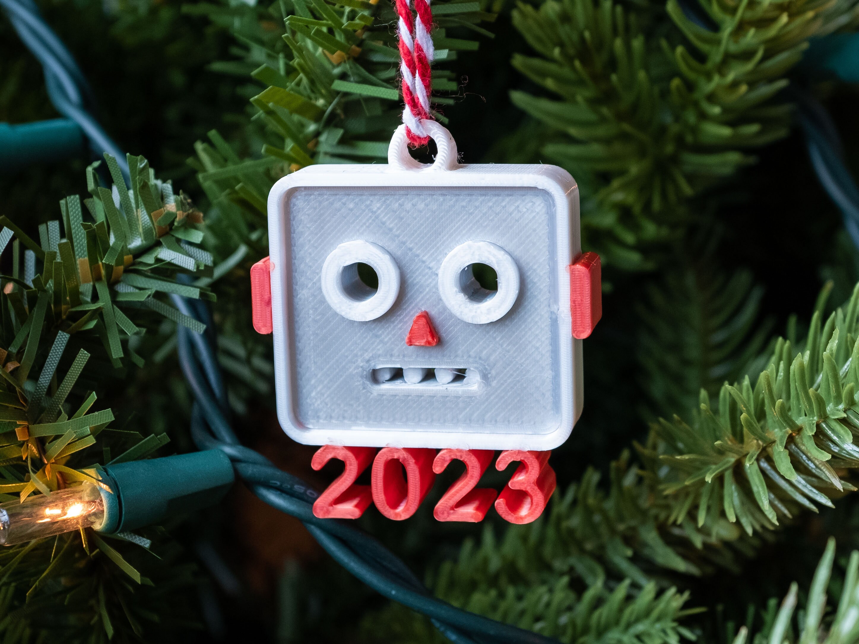 Robotics ornament - .de