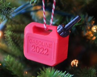 Décoration de bidon d&#39;essence pour se souvenir de l&#39;année où nous n&#39;avions pas les moyens