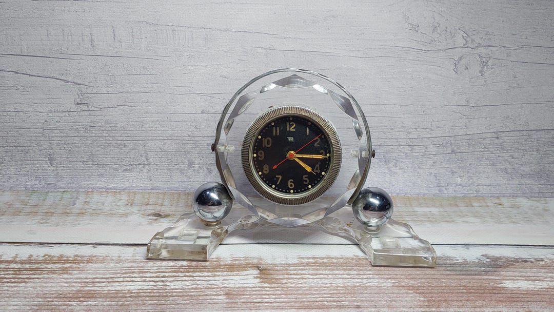 Mechanical Table Clock Tank, Tank Clock-stopwatch in Plexiglass - Etsy