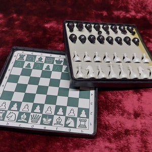 Nice Authentic Magnetic Travel Pocket Chess Set Vintage 1980s Antiques