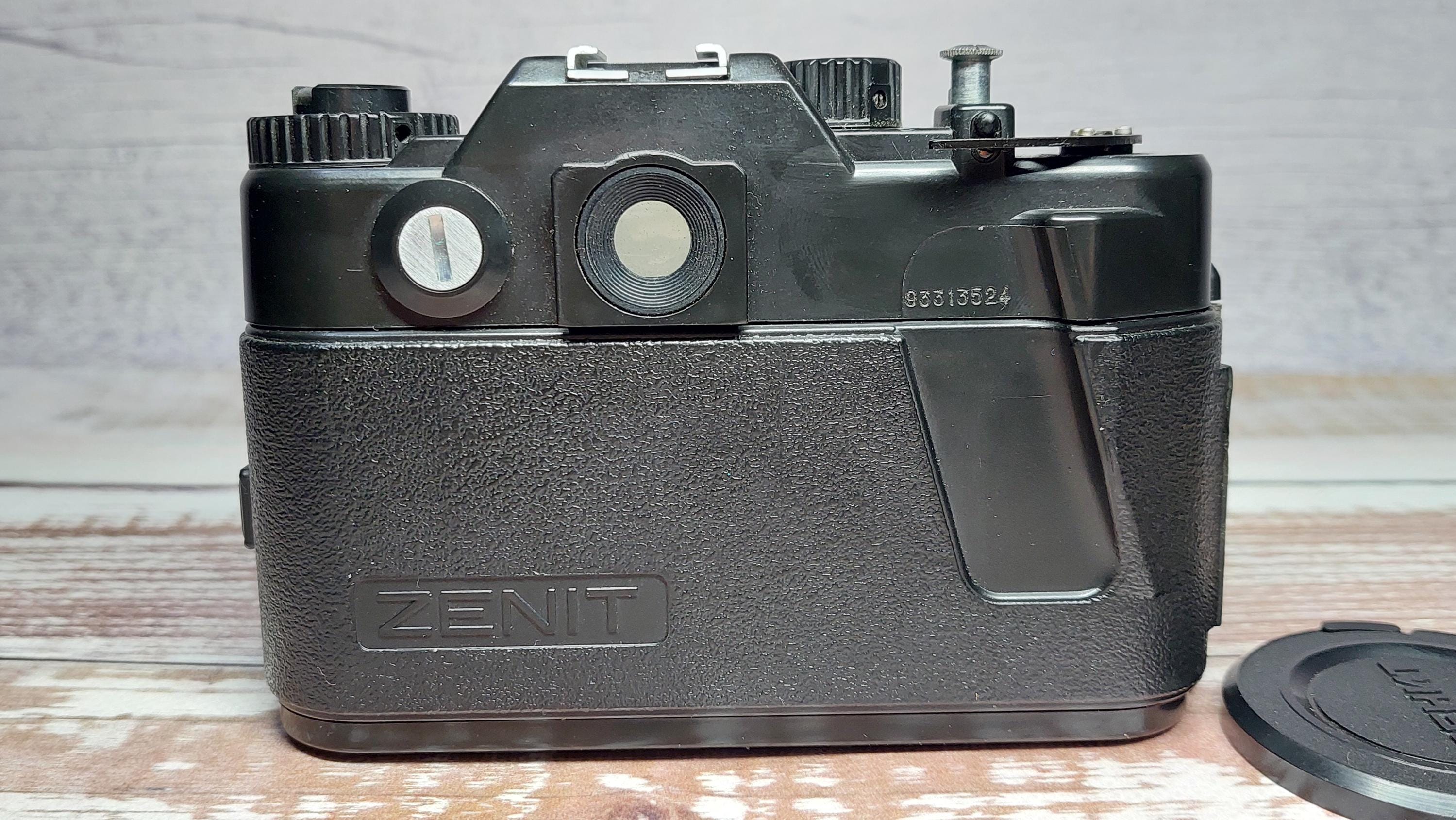 Zenit 122 35mm Film SLR Camera With Manual Control and Helios 44 M
