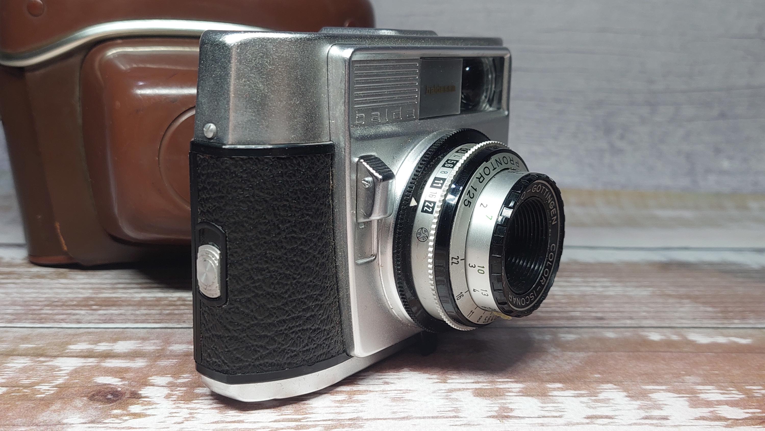 バルダ バルデッサ 35mmフィルムカメラ（ファインダーとケース付き
