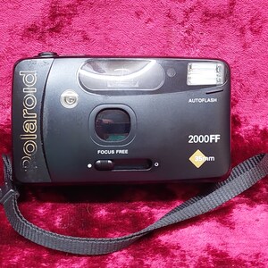 Vintage 35mm Polaroid 2000FF film compact camera, point and shoot camera