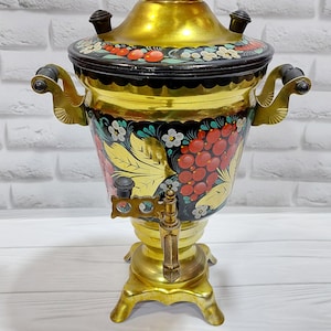 電気サモワール。電気サモワール。電気サモワールケトル。アンティーク