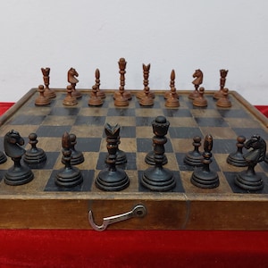 The rarest wooden chess set from the 1920s in very good condition with beautiful horses. Great gift for men and collectors!