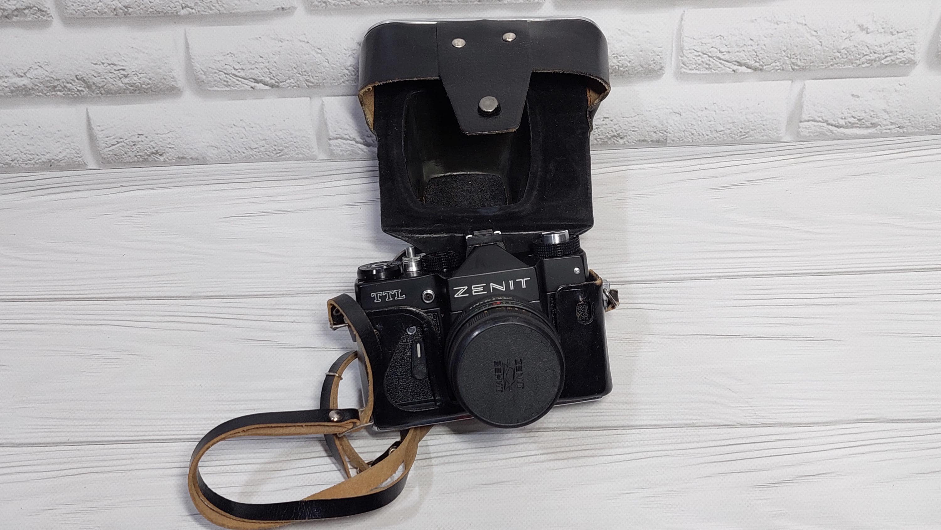 フィルムカメラ nnn フィルムカメラ Nikon The Wandering Lensman: