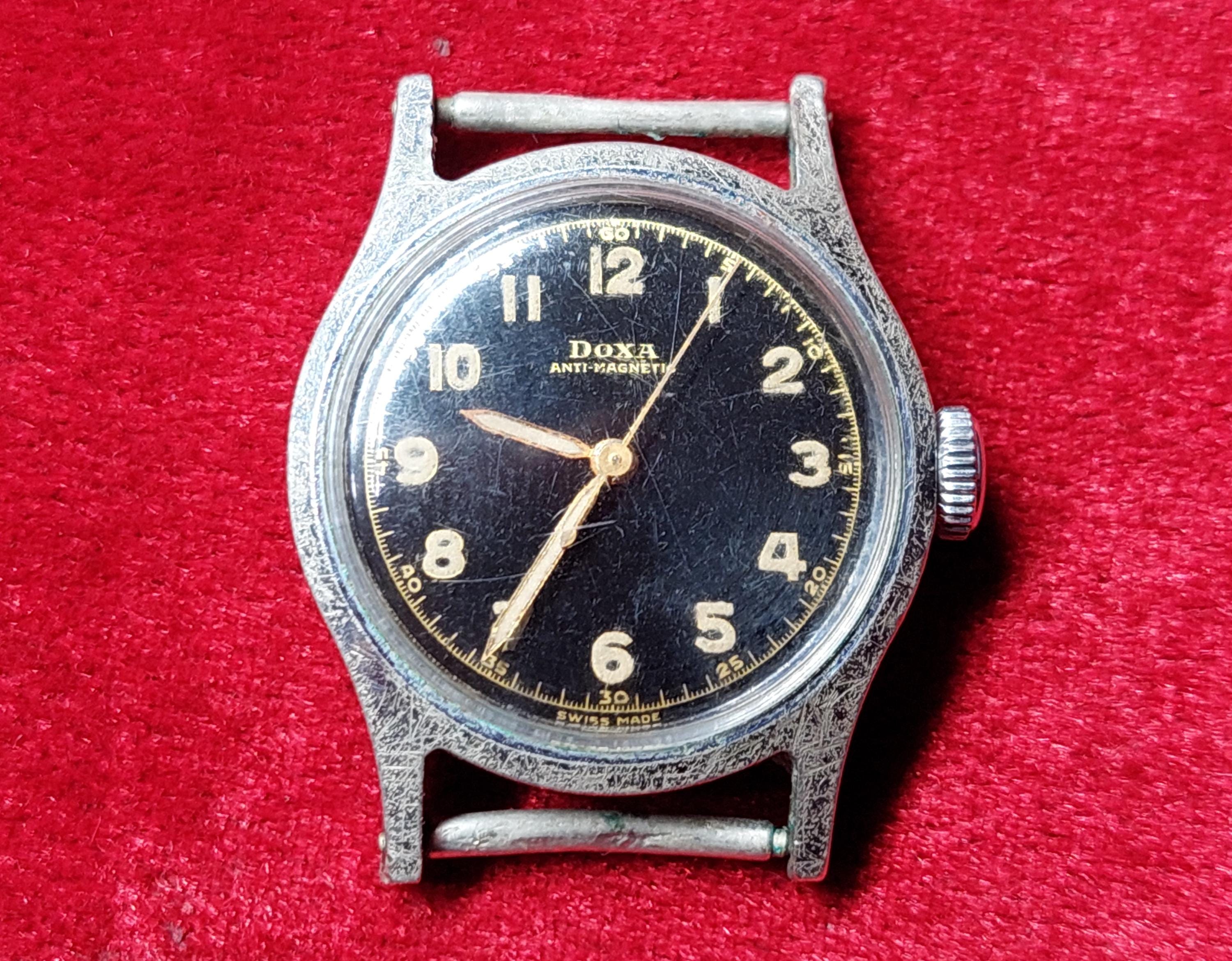 ★１９４０年代＊アメリカ軍＊海軍＊ブローチ（実物） Doxa Locle Swiss Made 1940's Military WWII Black Gold Super Dial
