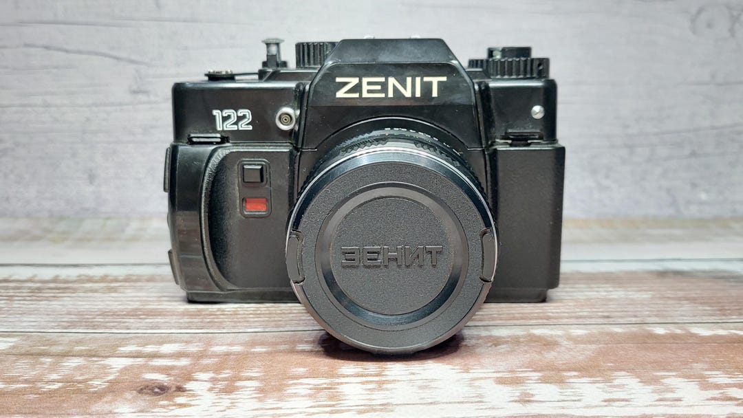 Zenit 122 35mm Film SLR Camera With Manual Control and Helios 44 M