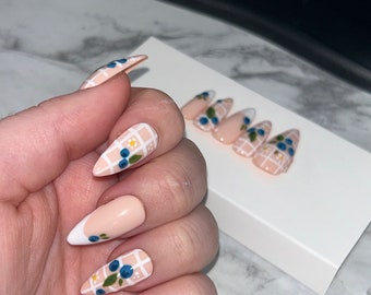 Blueberry Picnic Nails!
