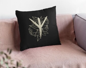 VIKINGS RISE Skull and North Runes-Viking Gift Throw Pillow Multicolor 18x18 VIKINGS RISE Skull and North Runes-Viking Gift Throw Pillow Multicolor 18x18