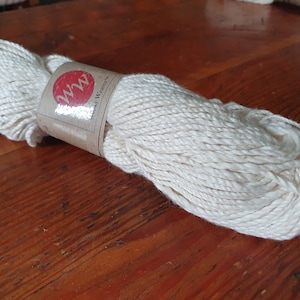 Charkha spun Organic Cotton Yarn (Ne 6/2)