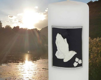 Luce Di Lutto Personalizzata Con Mani In Preghiera E Croce – Portacandele In Vetro Bianco/Argento Con Incisione Nome E Data - 4