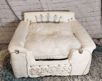 Princess Pet Bed, Princess Cat Bed, Princess dog bed, crown pet bed, crown cat bed, prince bed, Luxury Princess pet bed, pink pet bed