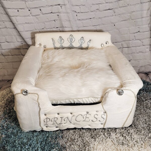 Princess Pet Bed, Princess Cat Bed, Princess dog bed, crown pet bed, crown cat bed, prince bed, Luxury Princess pet bed, pink pet bed