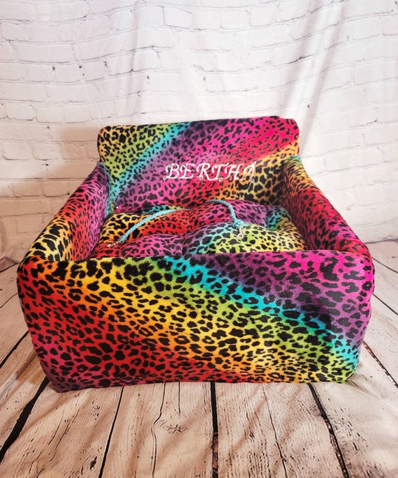 Leopard top booster seat