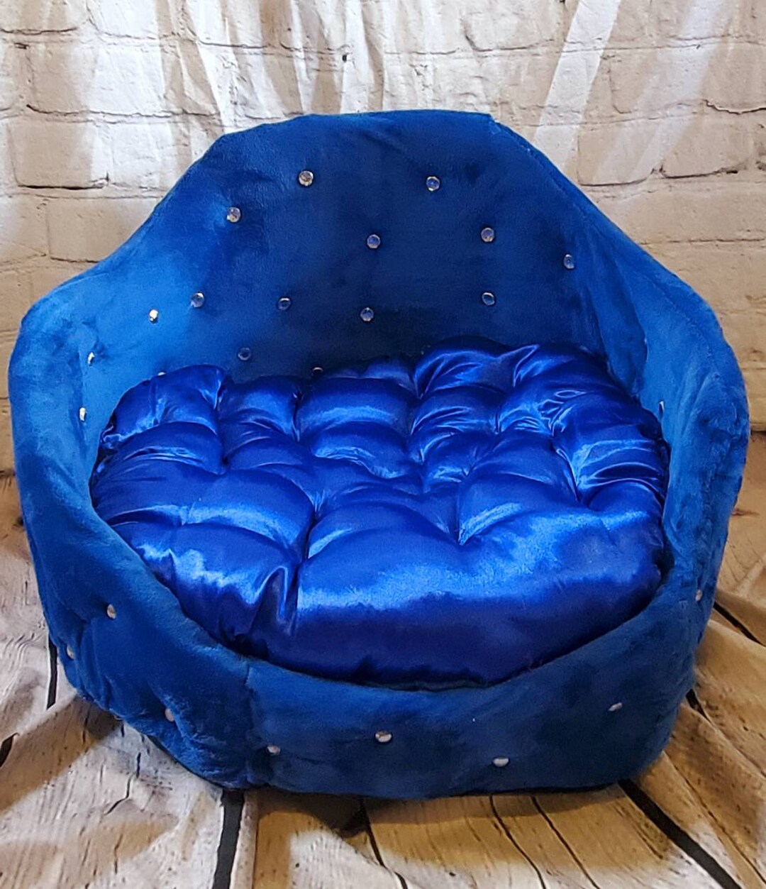 Round Prince Bed, Luxury Pet Bed, Diamond Arclic Luxury Dog Bed, Round