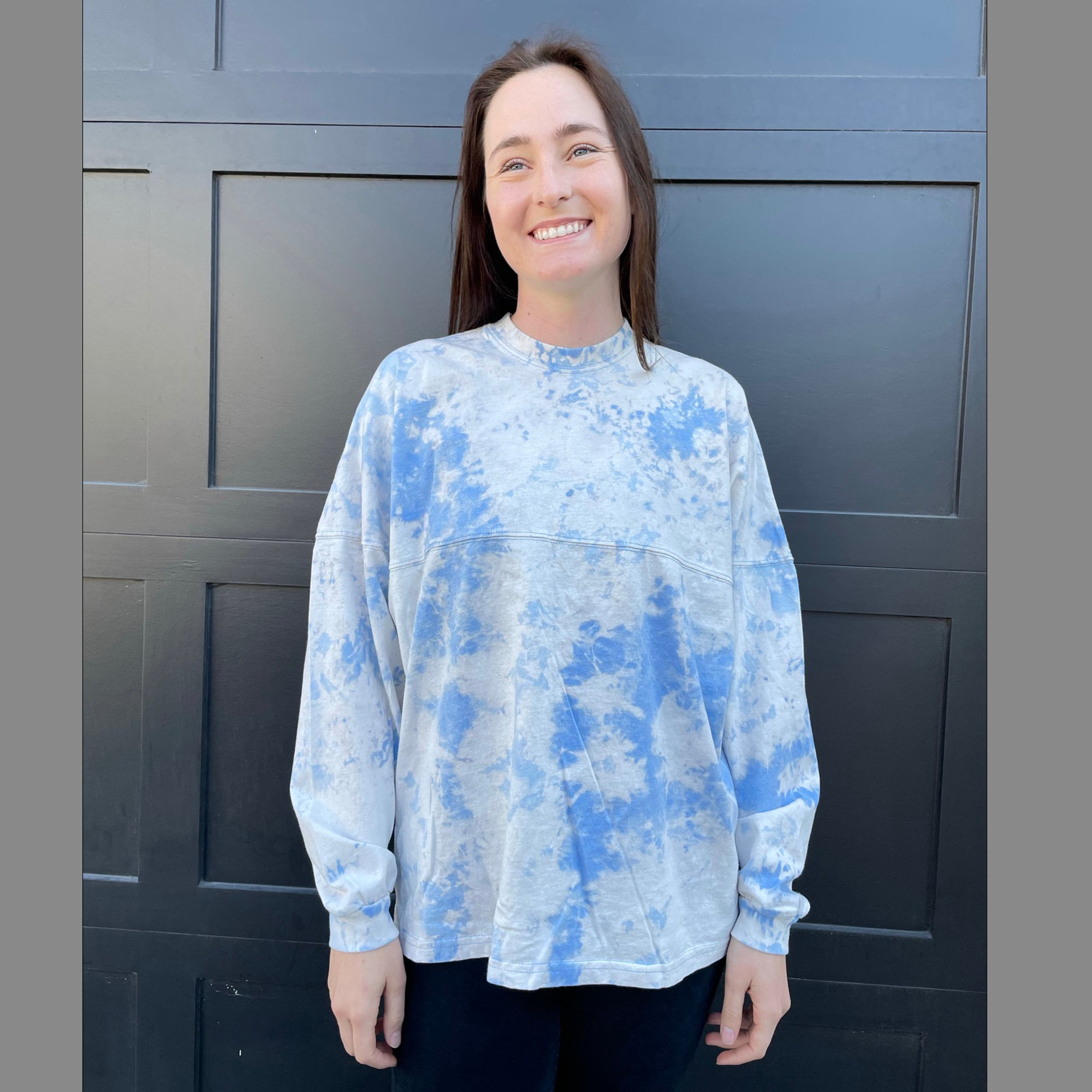 Light blue bleached sweatshirt new arrivals