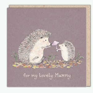 Tarjeta de felicitación del día de la madre del erizo, 'Forest Treasure' de PaperBird