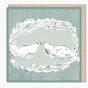 Tarjeta de felicitación Seals Kissing de Helen Minns