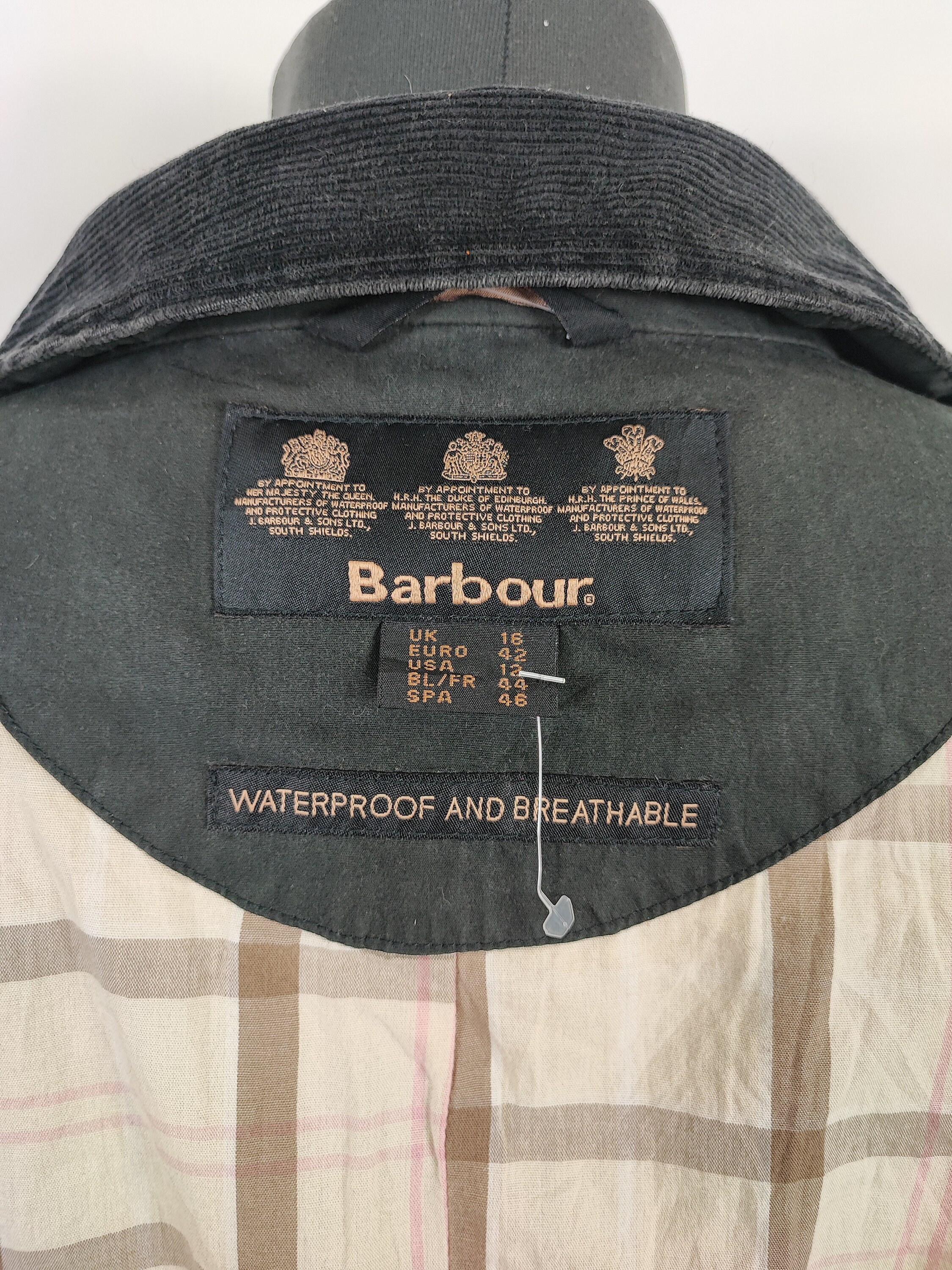 Barbour Black Waterproof Unisex Trench Coat Size 46 Uk16