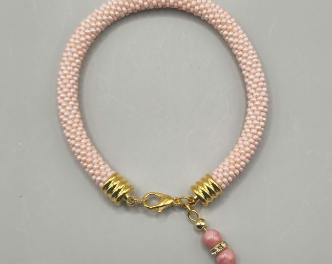 Crocheted Beaded Charm Bracelet: Peach Dream