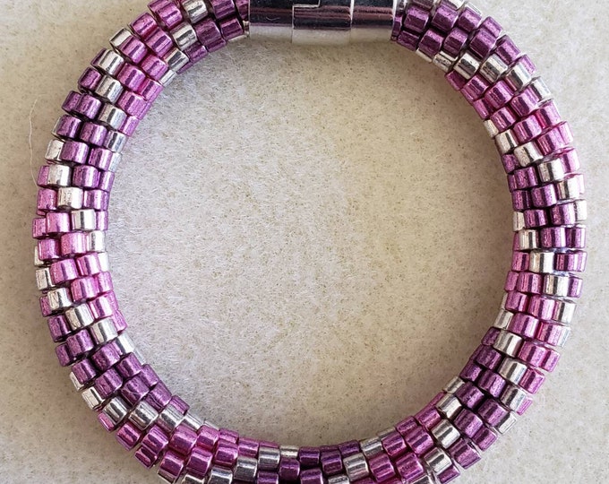 Crocheted Beaded Bracelet: Pink Dreams