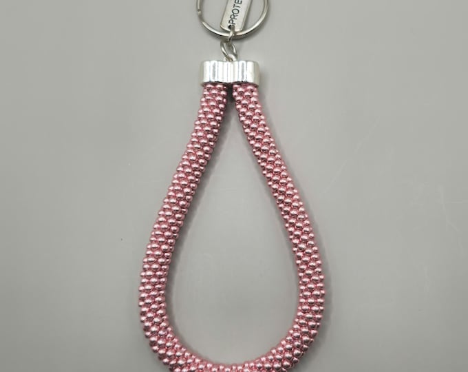 Crocheted Beaded Wristlet: Pink Dream