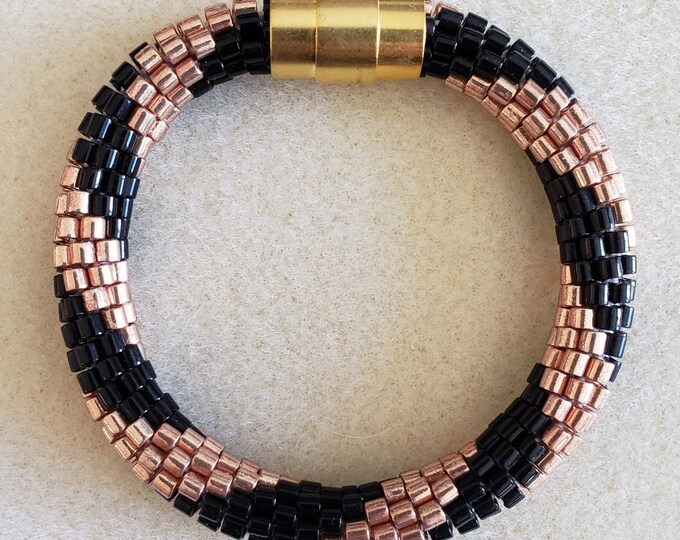 Crocheted Beaded Bracelet: Radiant Ebony