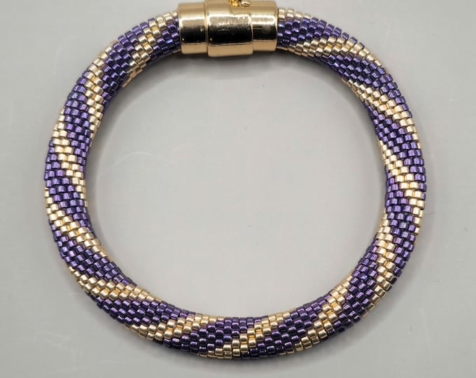 Crocheted Beaded Bracelet: Royalty