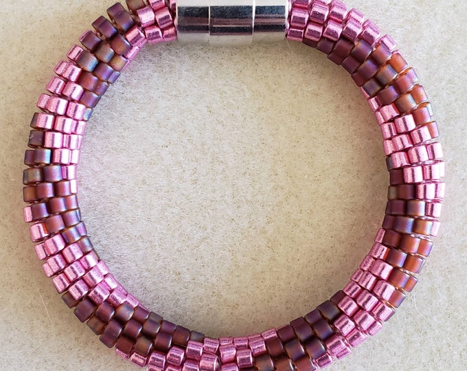 Crocheted Beaded Bracelet: Pink Fusion