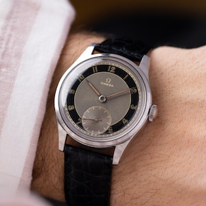 Vintage Omega Bullseye Swiss watch, Ref. 2383-6, Cal. 30T2 Original Two-tone Dial from 1947