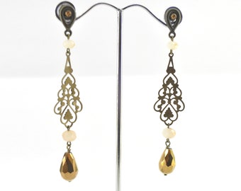 Orecchini in argento sterling con granato: design in filigrana a goccia - Italia