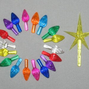 18 Med/Large Twist Lights Bulbs for Vintage Ceramic Christmas Tree, W/9 Pretty Colors +Yellow Star