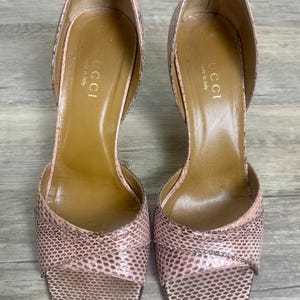 Gucci Pink Python D'Orsay Peep Toe Heels Size 9B Made in Italy