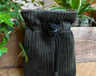 TREAT BAG WODDY green-grey made of corduroy